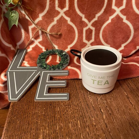 GIVE ME THE TEA Coffee/Tea Warmer - Picture 1 of 4